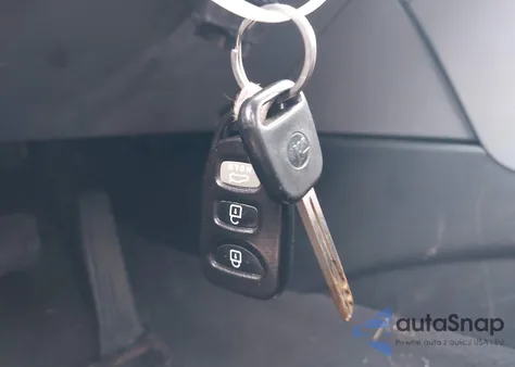 2013 Hyundai Sonata Gls z USA, uszkodzony, nr VIN 5NPEB4AC8DH635251